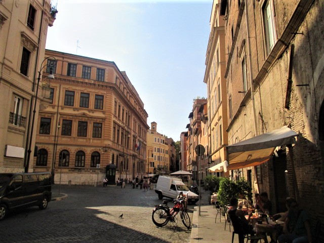 rome-streets-2