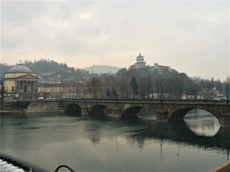 turin-view-across-the-river